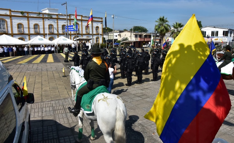 desfile caballo 20 julio.jpeg